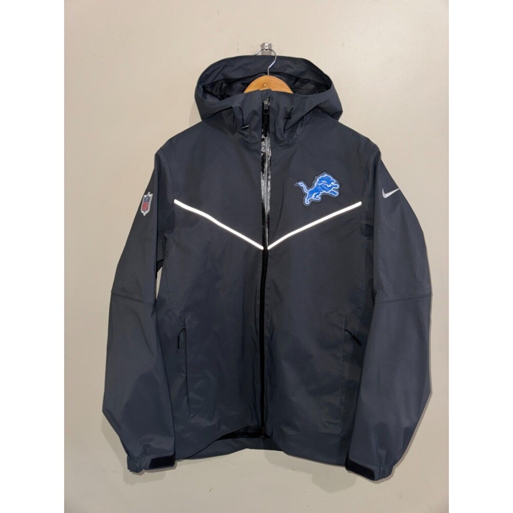 Nike NFL Detroit Lions Team Issue PE Storm FIT Rain Sideline Jacket Mens S NEW